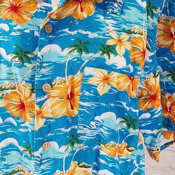 Cherokee Waikiki Wear Hawaiian button down shirt - Picture 2 of 7